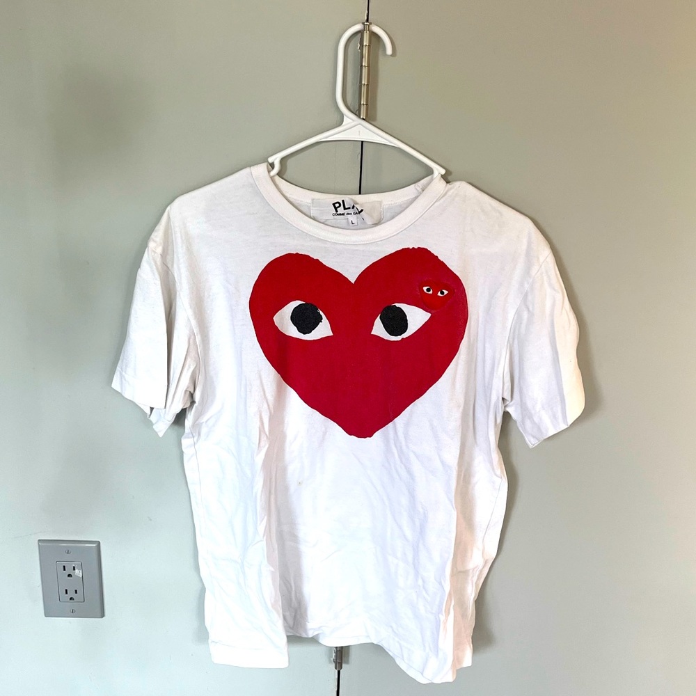 COMME DES GARCONS PLAY
Large Heart Tee